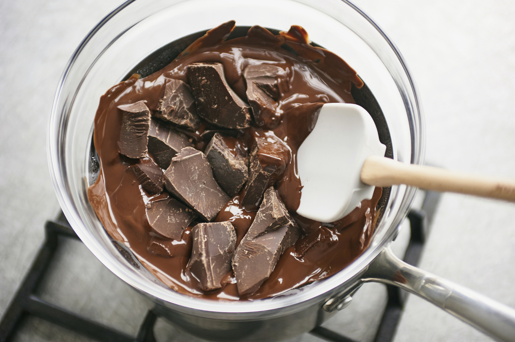 How To Make and Use a Double Boiler or Bain Marie - Veganbaking
