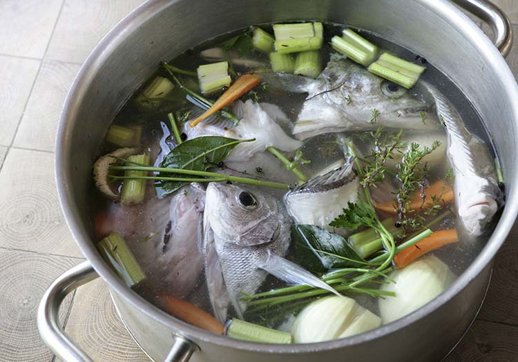 Fish Stock Recipe: Essential Flavors 1 Balık Stok Tarifi