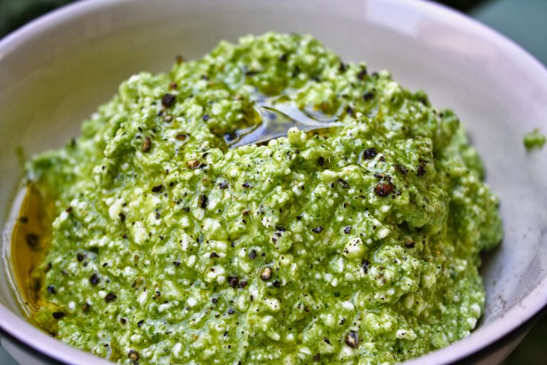 Pistachio and Feta Cheese Dip: Greek Cretan Meze 43 Girit Mezesi Tarifi