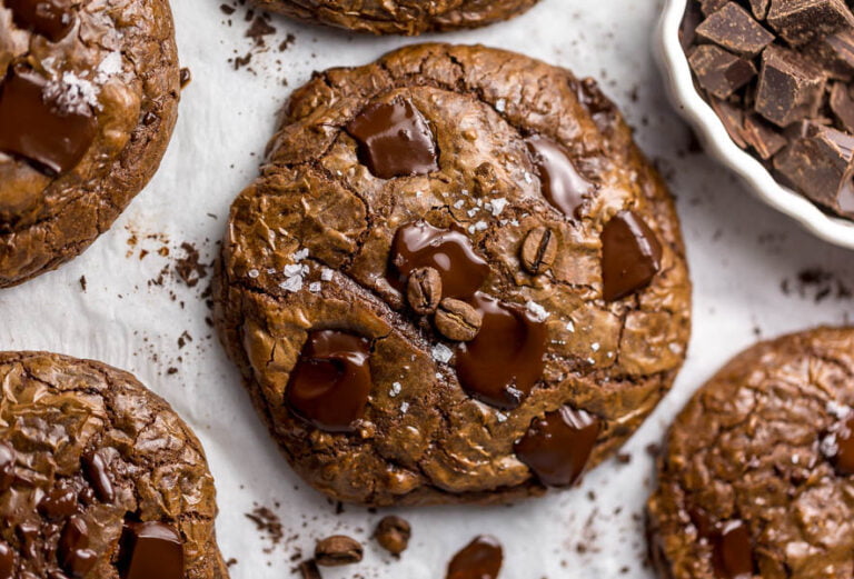 Gerçek Starbucks Kurabiyesi Tarifi: Yumuşak Yapışkan ve Çikolatalı 4 Gerçek Starbucks Kurabiyesi